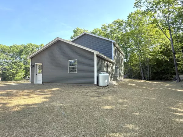 Palermo, ME 04354,75 Beck DR