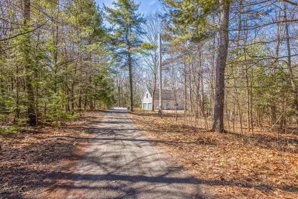 26 Castle Hill RD, North Yarmouth, ME 04097