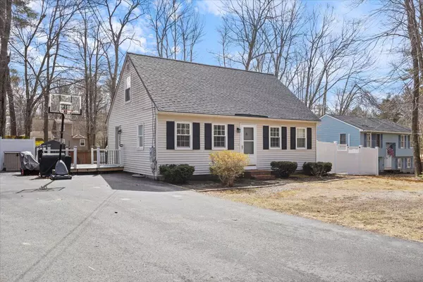 Kennebunk, ME 04043,122 Brown ST