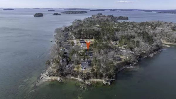 115 Maquoit DR, Freeport, ME 04032