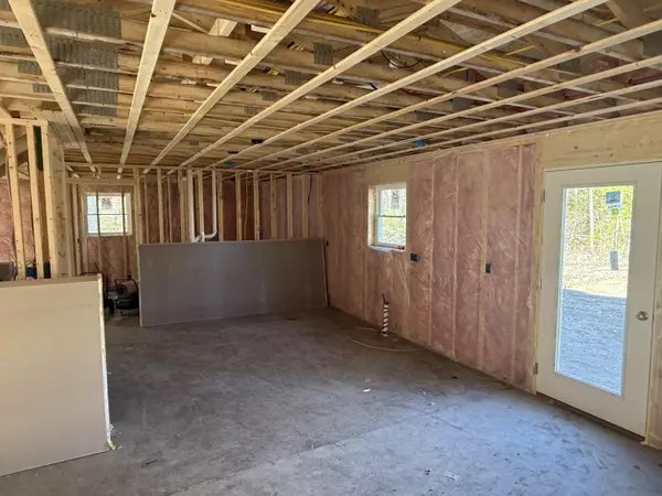 Palermo, ME 04354,110 Bushey Shore RD