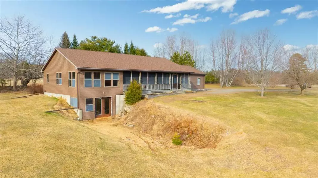 860 Colby RD, Palermo, ME 04354