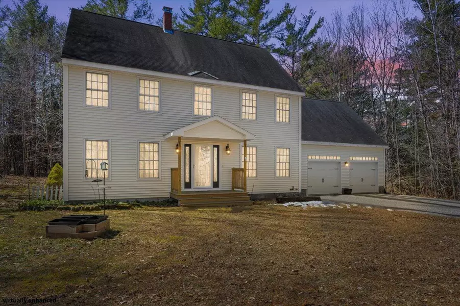 44 Thunder RD, North Yarmouth, ME 04097