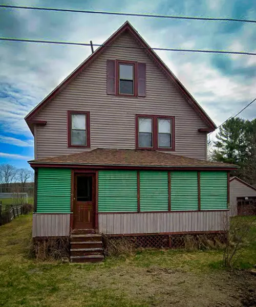 49 Blake ST, Hartland, ME 04943