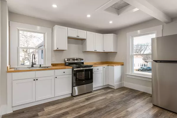 Sanford, ME 04073,12 Grove AVE