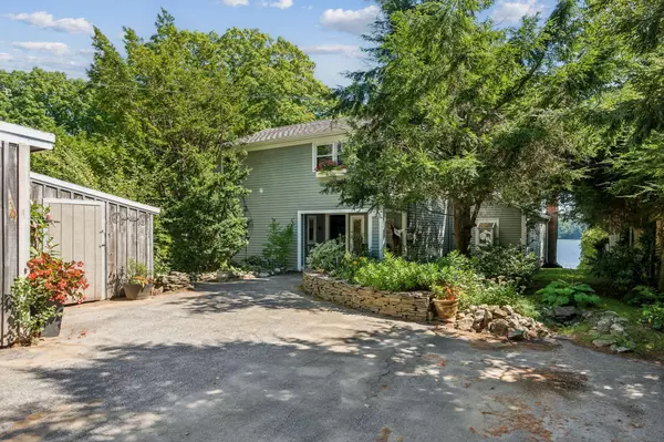 Freeport, ME 04032,14 Sandy Beach RD