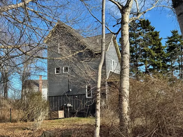 Portland, ME 04108,30 Sandpiper RD