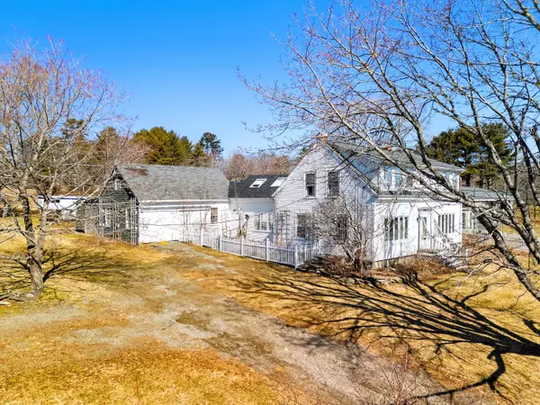 Waldoboro, ME 04572,795 Bremen RD