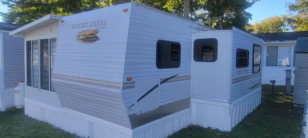 Wells, ME 04090,9 Bourne AVE #A2