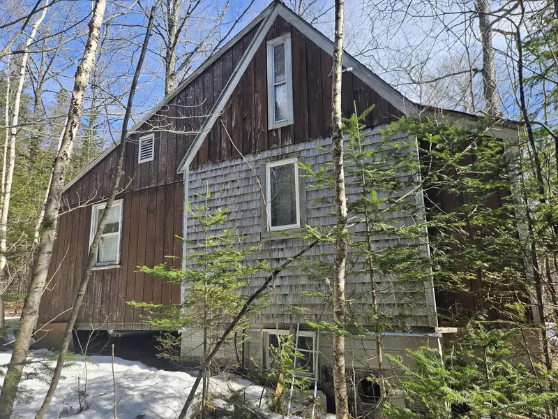 7-26-1 Huff Corner RD, Wellington, ME 04942