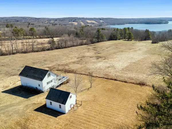Waldoboro, ME 04572,796 Bremen RD