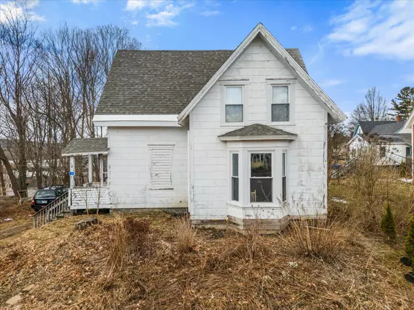 Bucksport, ME 04416,3 Noel WAY