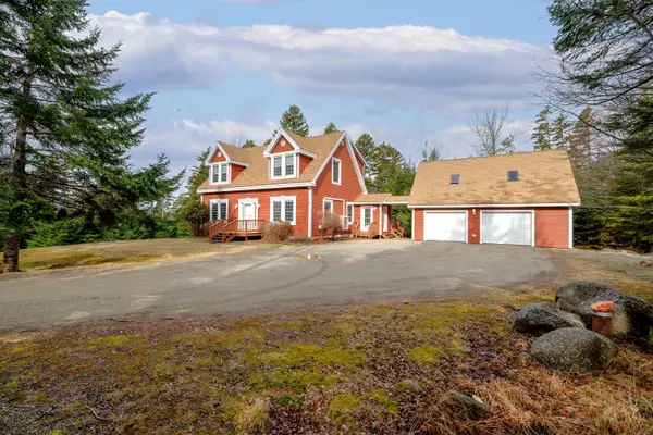 Mount Desert, ME 04660,19 Blanchard RD