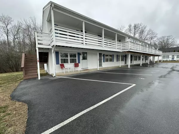 Wells, ME 04090,2090 Post RD #6B