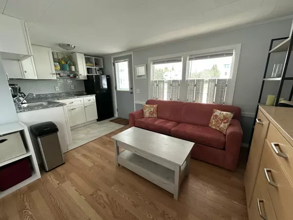 Wells, ME 04090,2090 Post RD #6B