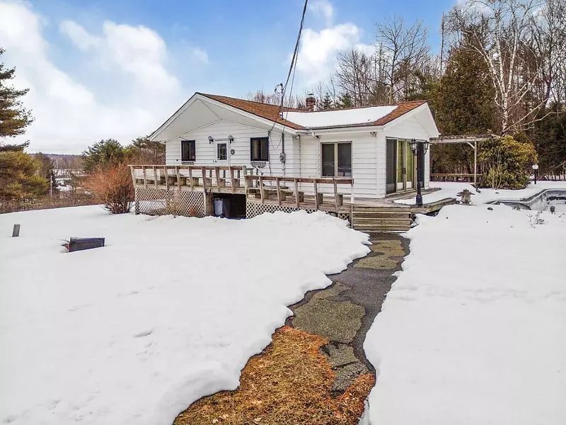 24 Guptill RD, Belgrade, ME 04917