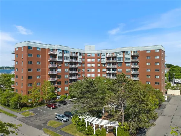 148 Breakwater DR #214, South Portland, ME 04106