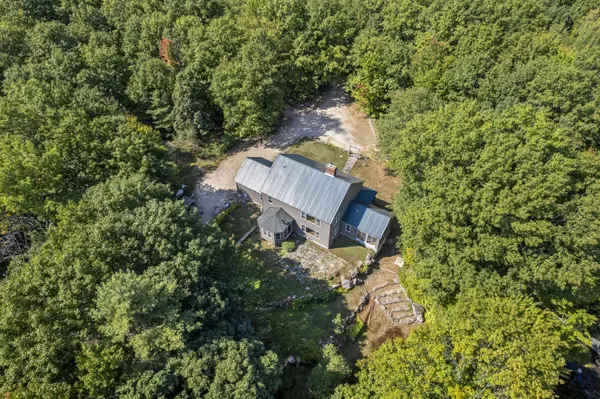 Newfield, ME 04095,41 Hobbs RD