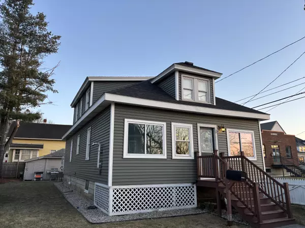 8 Walnut ST, South Portland, ME 04106