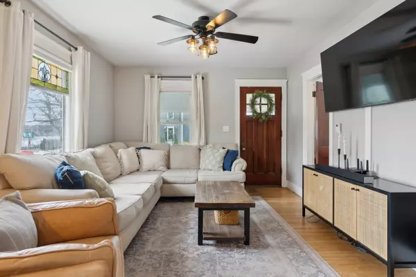 South Portland, ME 04106,8 Walnut ST