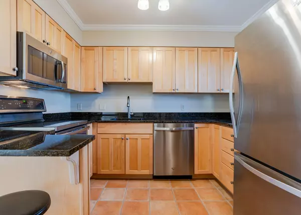 Portland, ME 04103,9 Back Cove EST #9