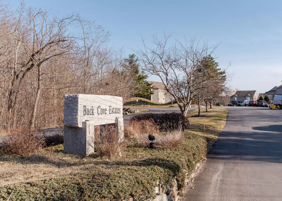 Portland, ME 04103,9 Back Cove EST #9