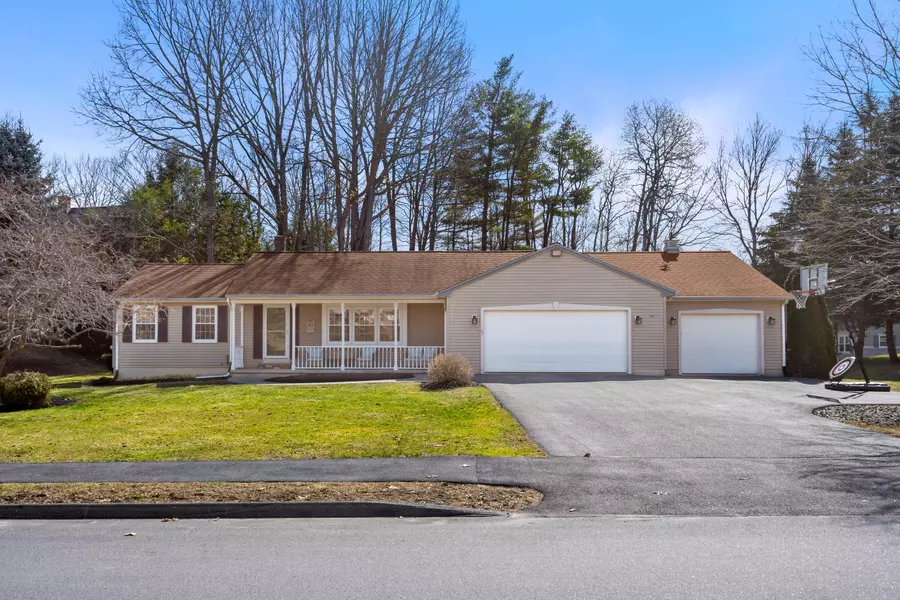 47 Cathedral Oaks DR, Biddeford, ME 04005