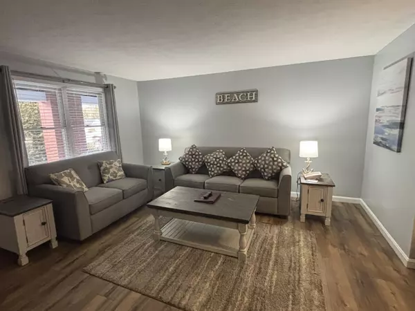 1351 Post RD #20,  Wells,  ME 04090