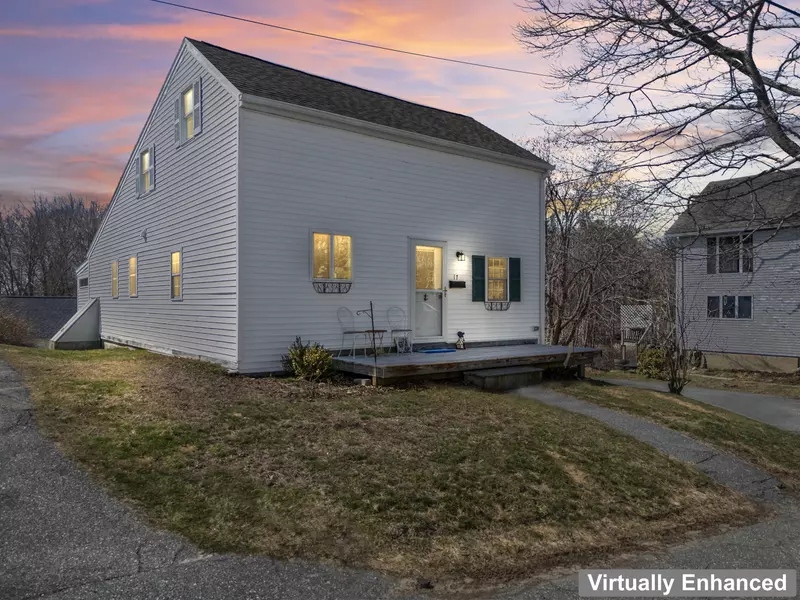 17 Dummer St CT, Bath, ME 04530