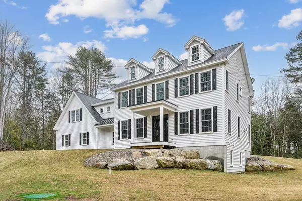 26 Joshua Chamberlain WAY, Freeport, ME 04032