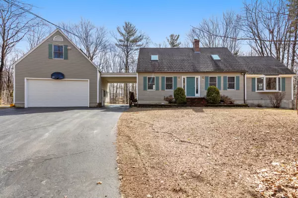 1 Arbor Woods RD, Raymond, ME 04071