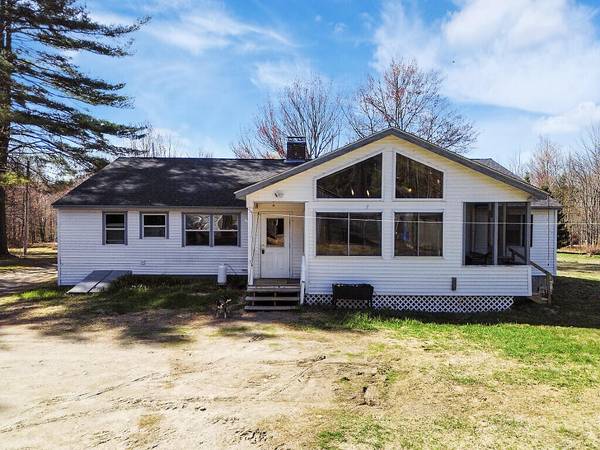 751 Holley RD, Farmington, ME 04938