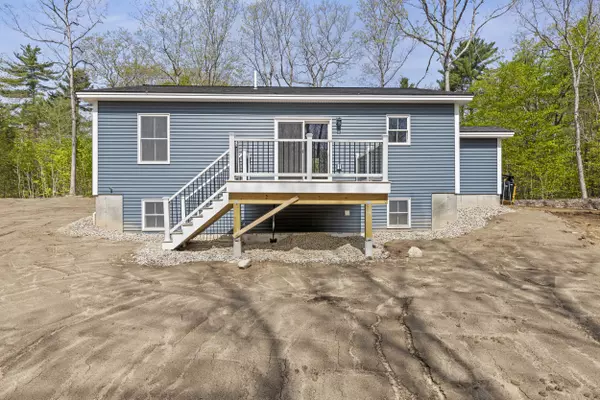 Naples, ME 04055,193 Dunton RD