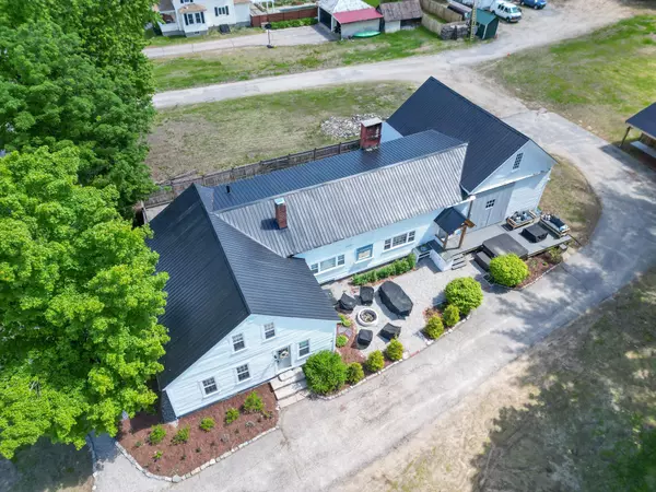 Fryeburg, ME 04037,917 Main ST