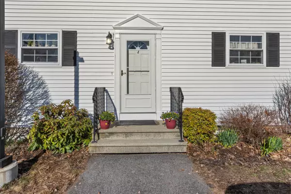 240 Barnstable RD #4, South Portland, ME 04106