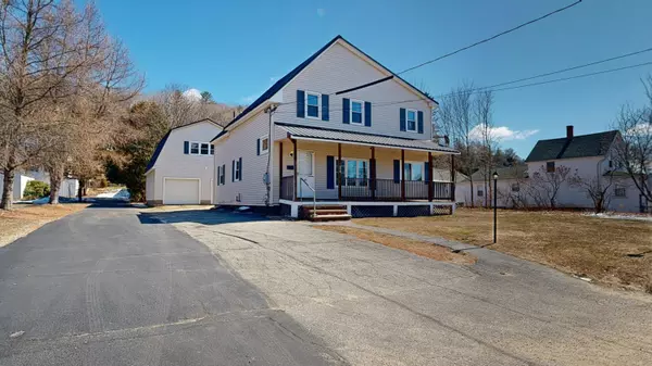 24 Kimball AVE, Mexico, ME 04257