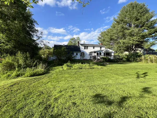 Orono, ME 04473,7 Edgewood DR