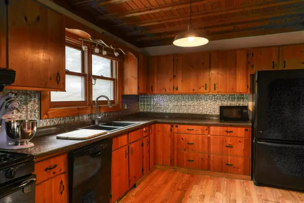 Ellsworth, ME 04605,4 Mias WAY