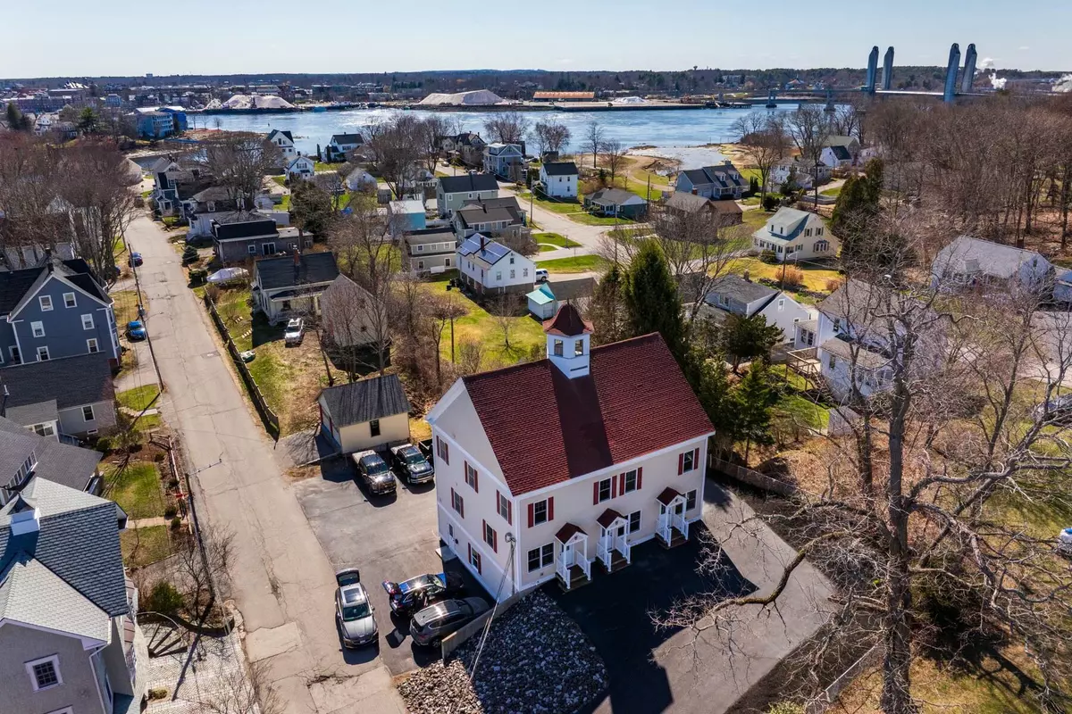 Kittery, ME 03904,4 Stimson ST