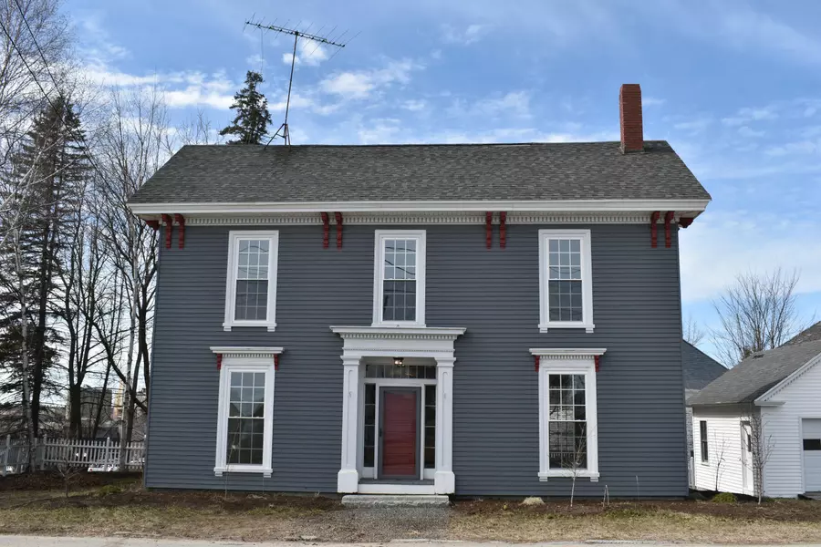 12 Lee RD, Lincoln, ME 04457