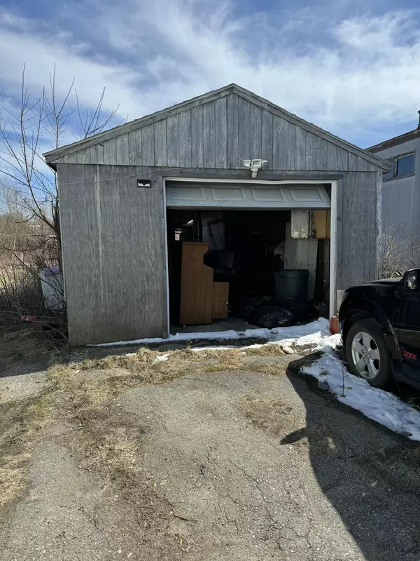 Rockland, ME 04841,160 New County RD