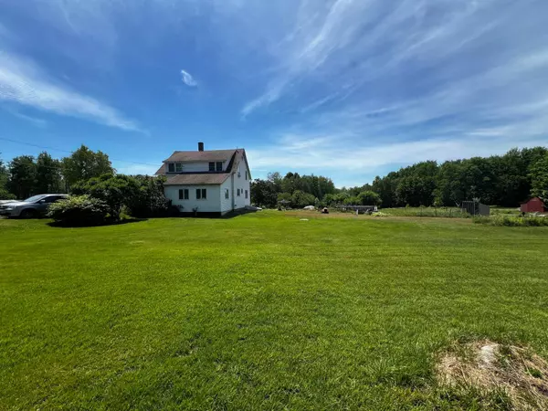 754 Sedgwick Ridge RD, Sedgwick, ME 04676
