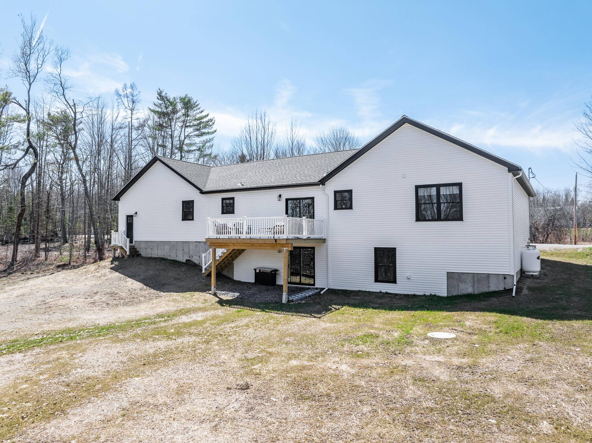 Kenduskeag, ME 04450,318 Townhouse RD