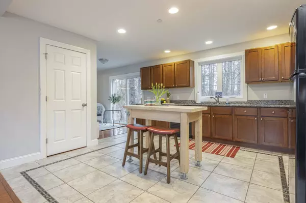 Portland, ME 04103,24 Stepping Stone LN