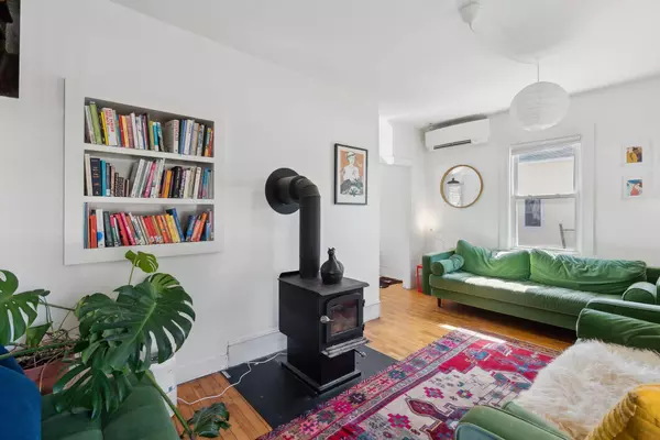 South Portland, ME 04106,148 Ridgeland AVE