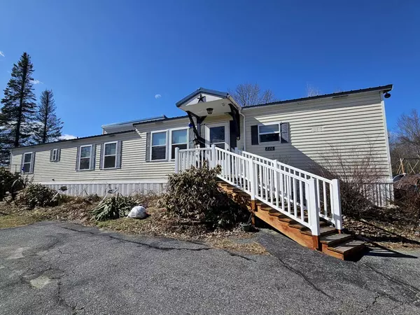 Canaan, ME 04924,226 Main ST