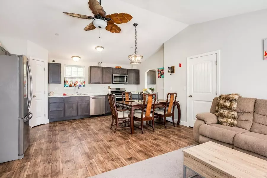80 Dixon RD, Lebanon, ME 04027