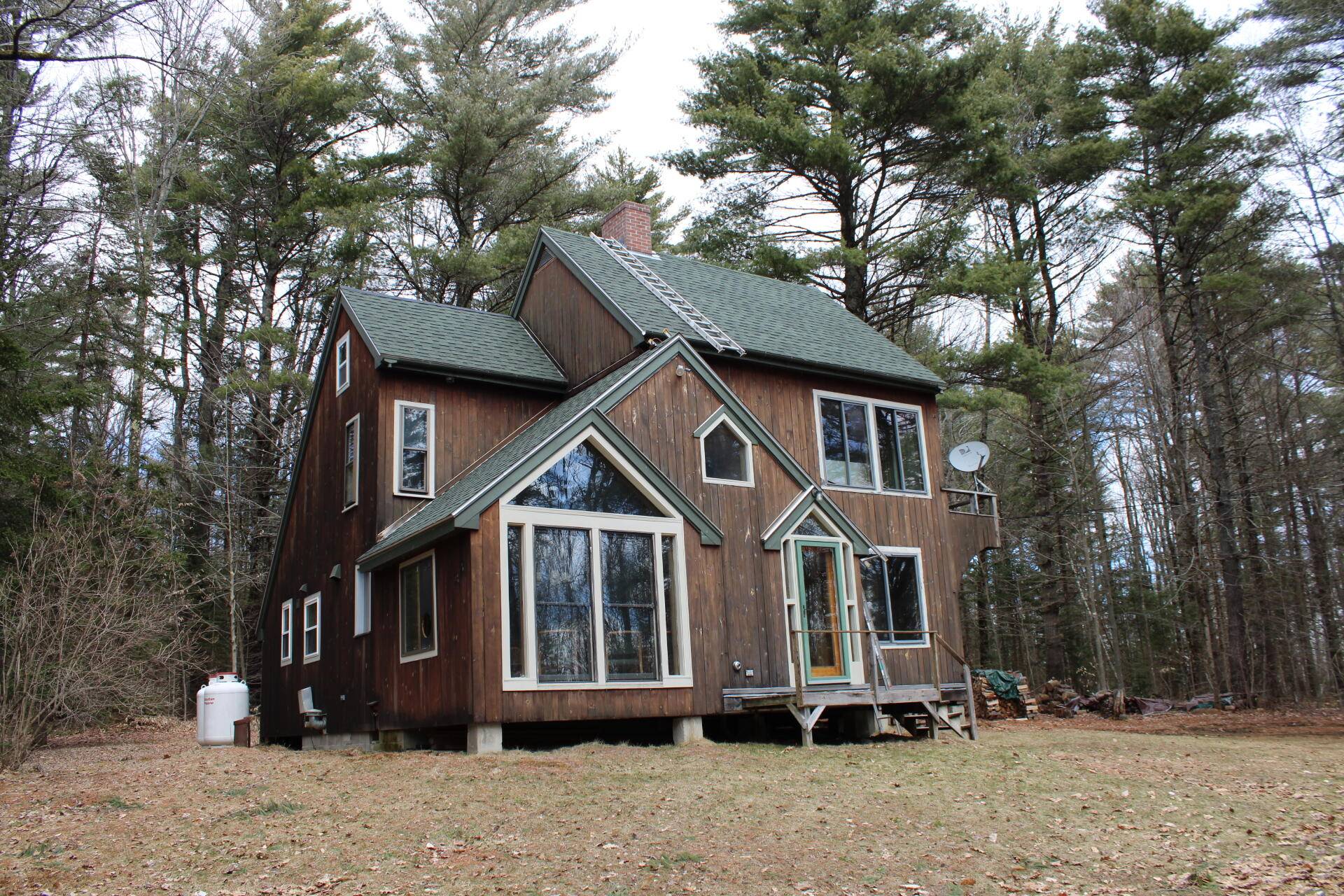 460 Easy ST, Canaan, ME 04924