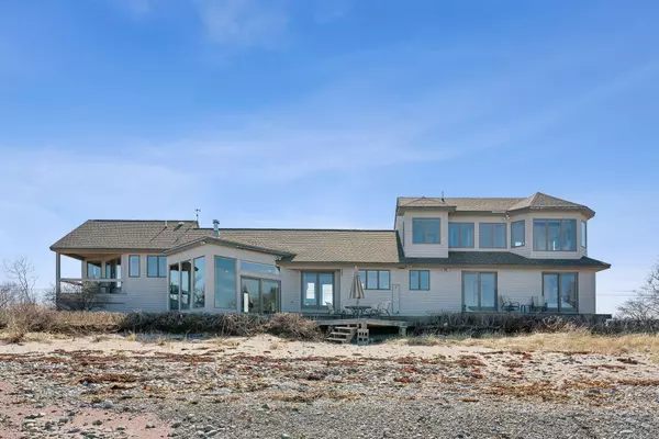 Kennebunkport, ME 04046,111 Marshall Point RD