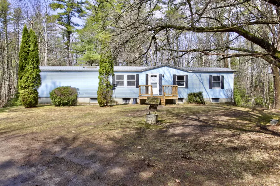 400 Portland RD, Buxton, ME 04093